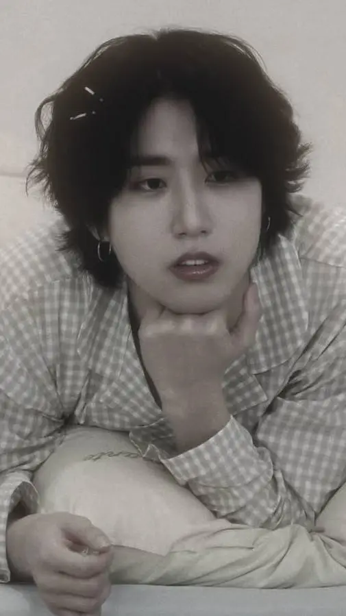 ai character: Хан background