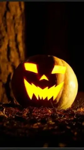 ai character: 《 Halloween 》 background