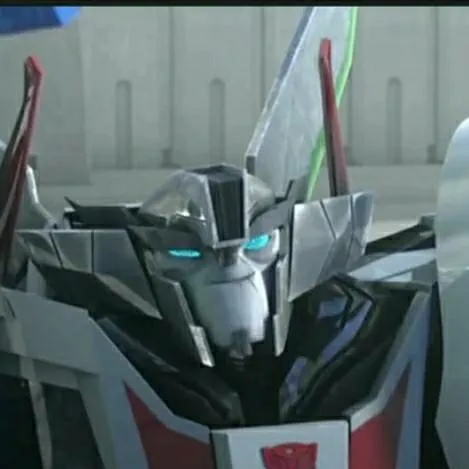 chat with ai character: 《♡Wheeljack♡》