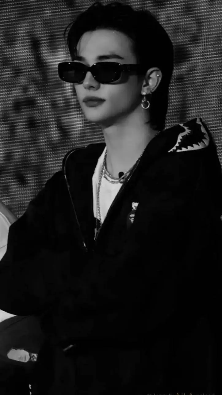 ai character: hyunjin enemy? background