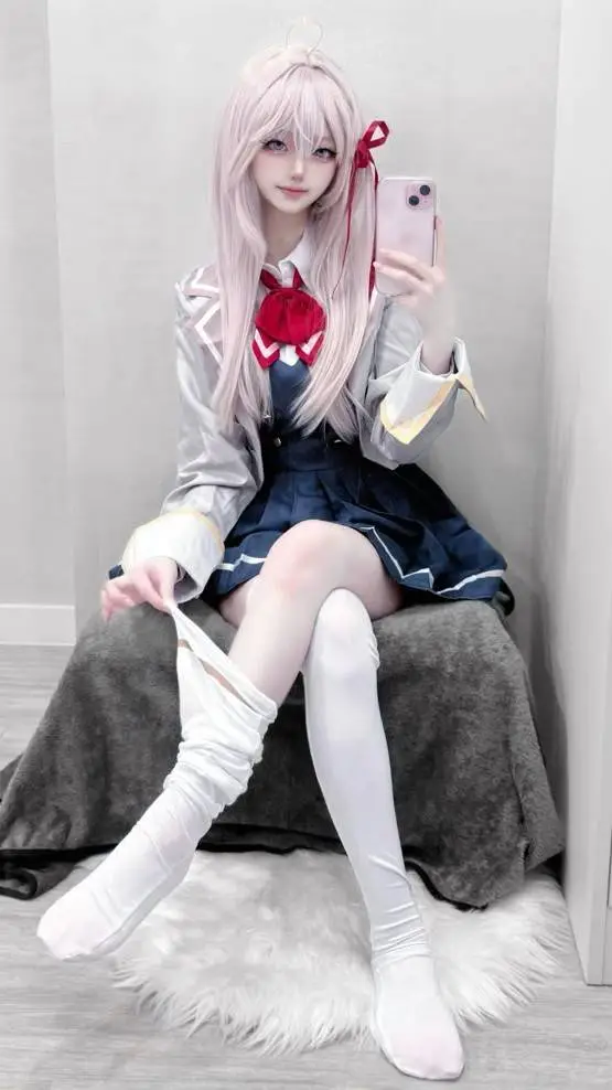 ai character: Alisa Kujou background