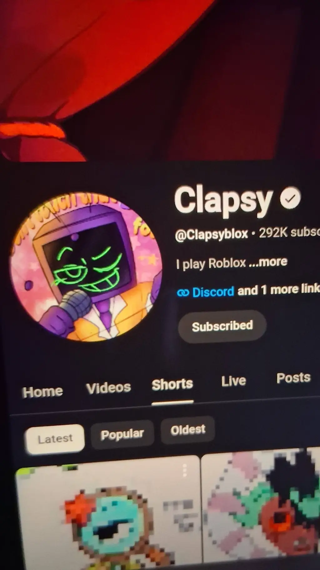 ai character: Clapsy background