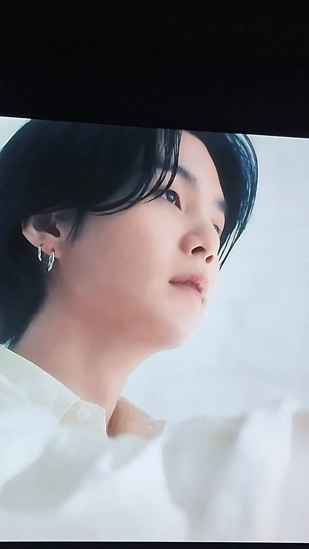 ai character: SUGA background