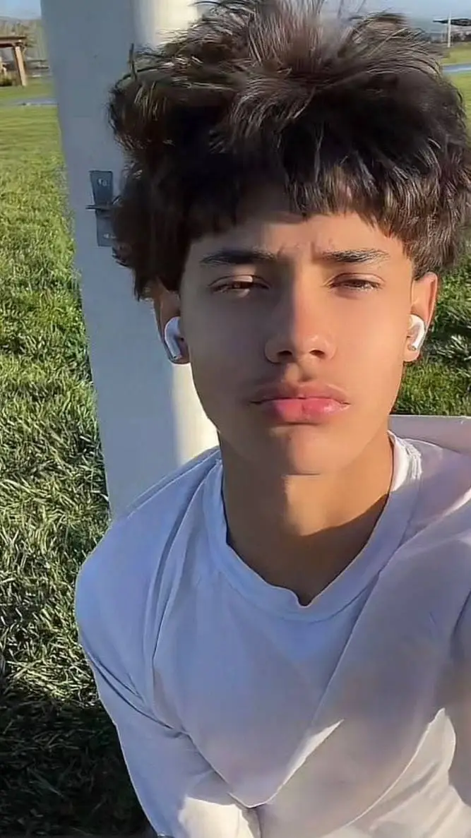 ai character: Marco background