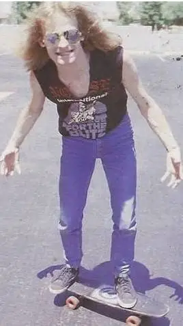 ai character: Tom Warrior  background