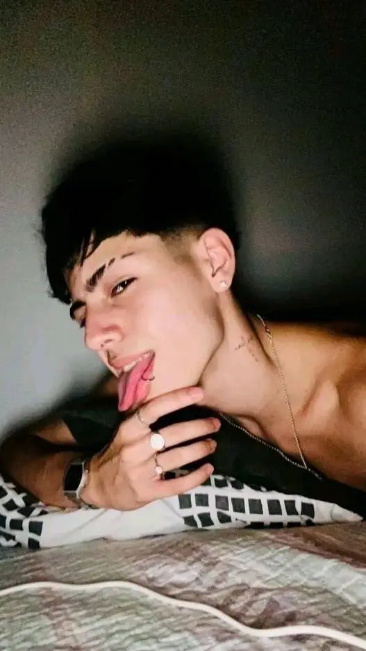 ai character: Noah background