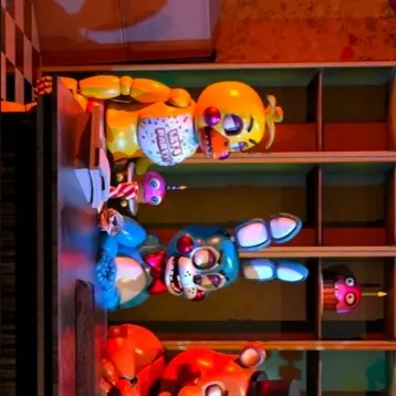 chat with ai character: The Toys (FNAF)