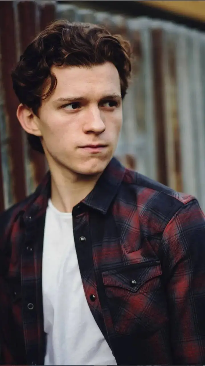 ai character: Peter parker background