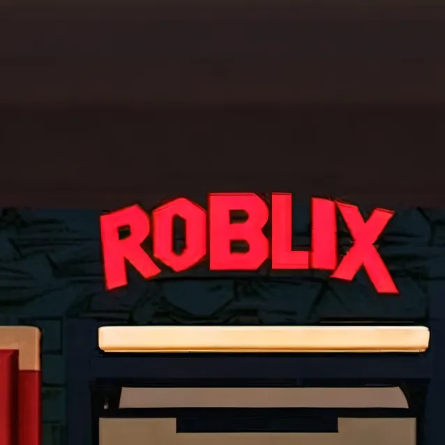 chat with ai character: roblox old arena