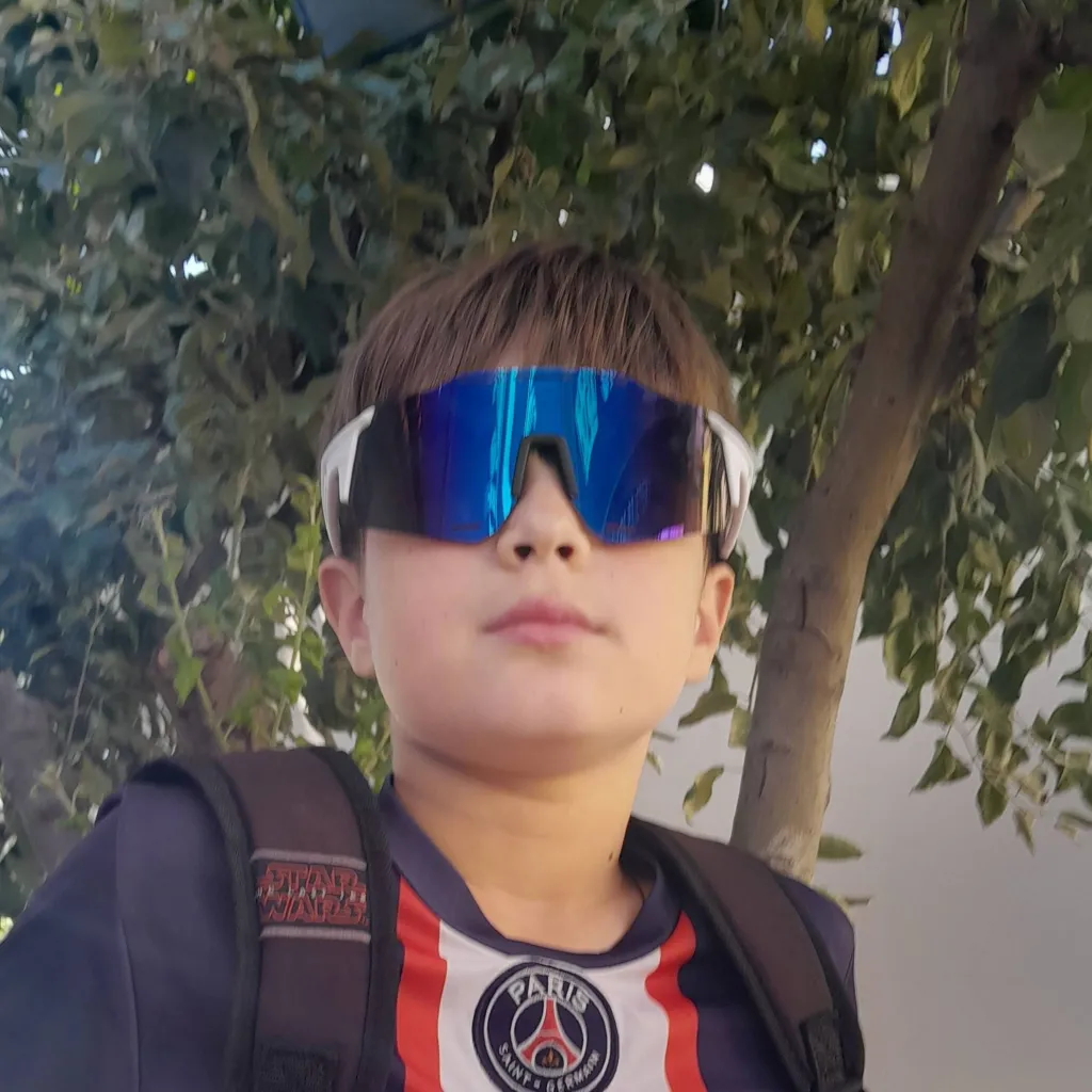 chat with ai character: Stas(Autistic)