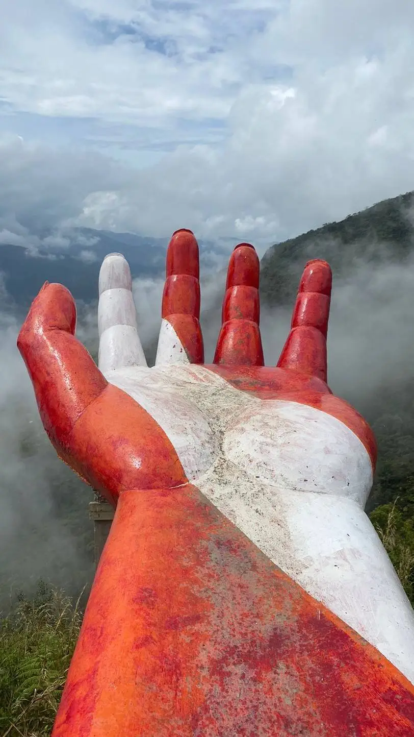 ai character: el Perú 🇵🇪 background