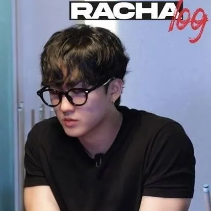 chat with ai character: Changbin 