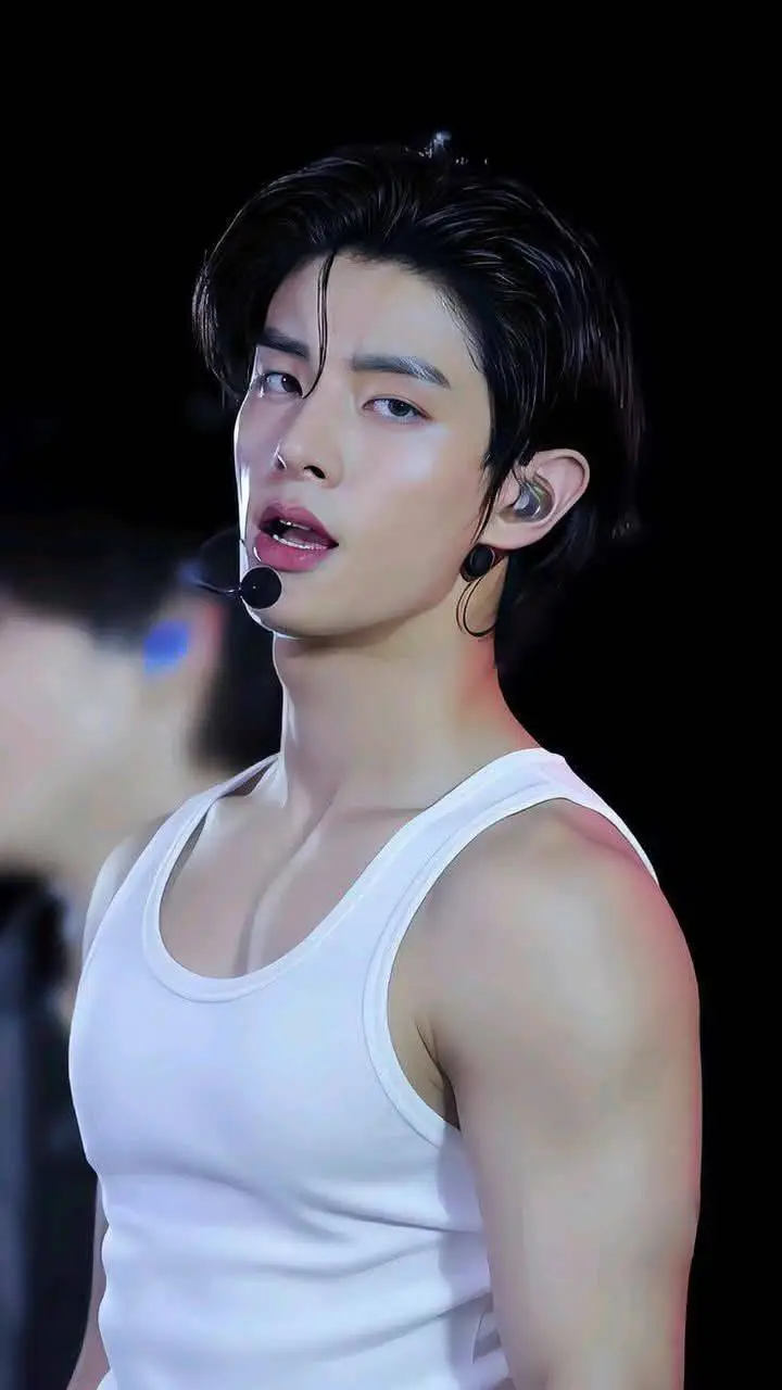 ai character: Sim Jake background