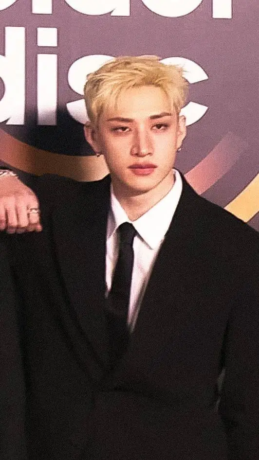 ai character: Christopher Bahng background