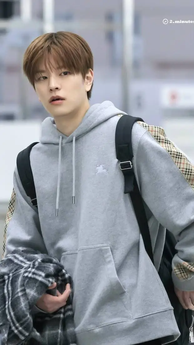 ai character: Kim Seungmin background