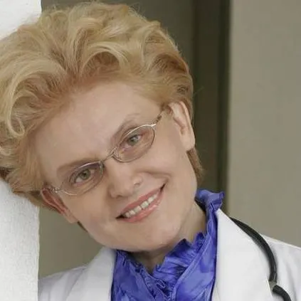 chat with ai character: ЕЛЕНА