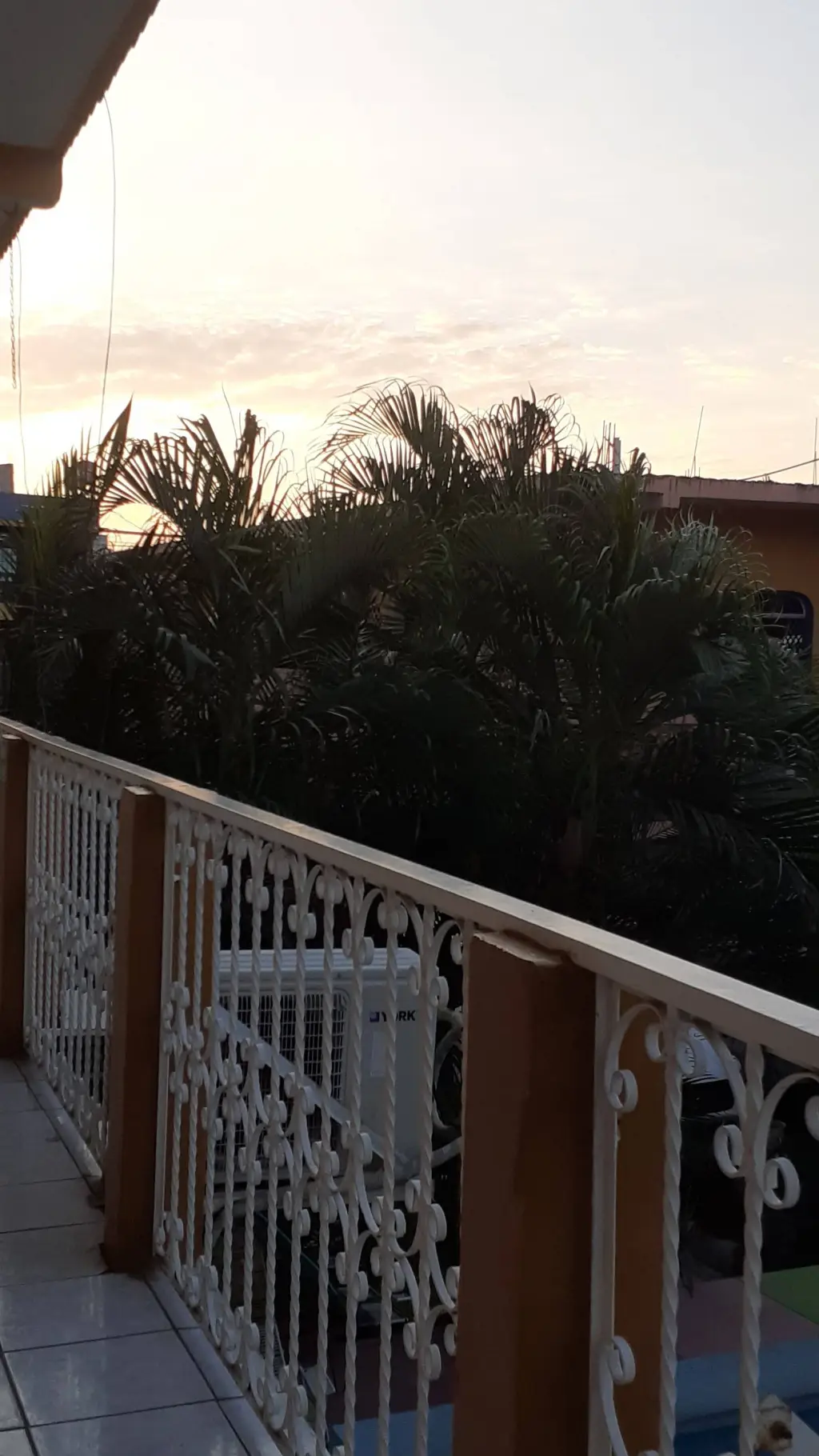 ai character: Se tu mism@🖤💫 background