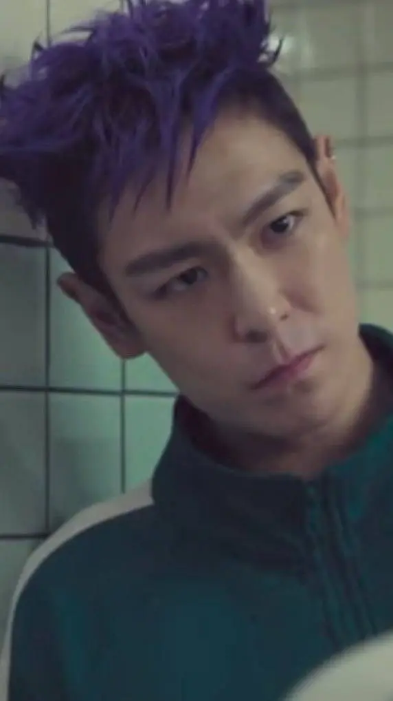 ai character: THANOS † background