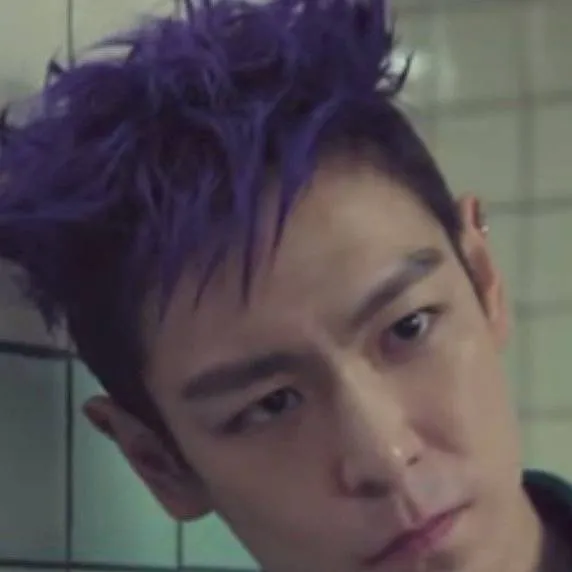 chat with ai character: THANOS †