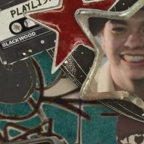 chat with ai character: Smii7y
