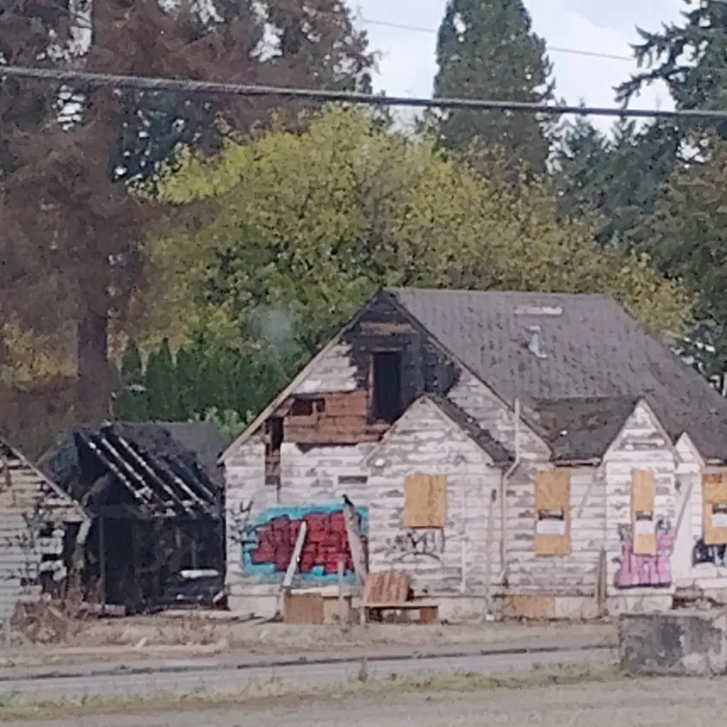 chat with ai character: The goons 