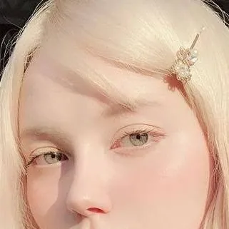 chat with ai character: hermana de uzui