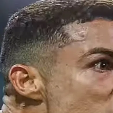 chat with ai character: Ronaldo al Nasser 