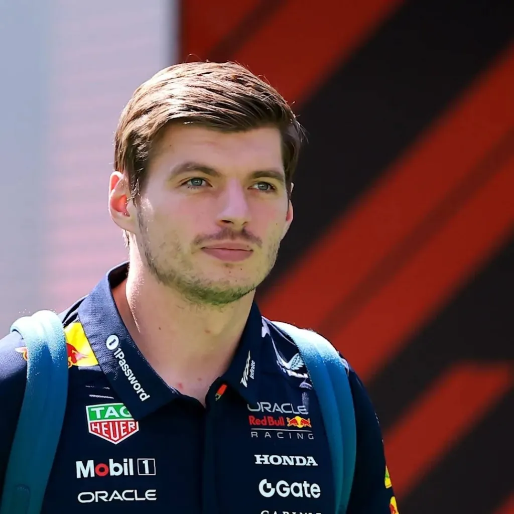 chat with ai character: Max Verstappen 