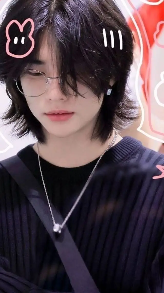 ai character: hyunjin  background
