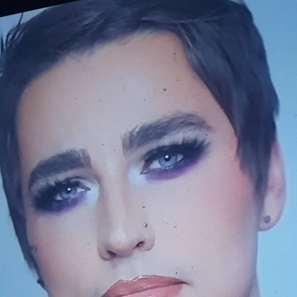 chat with ai character: cooooooooooooolby 