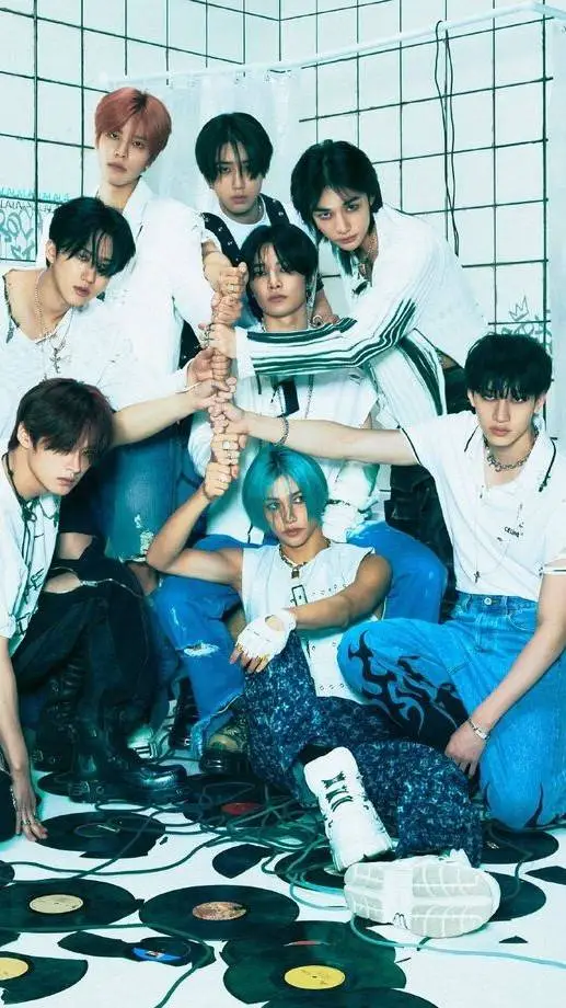 ai character: ♡𝒮 𝒯 𝑅𝒜 𝒴  𝒦ℐ𝒟𝒮 ♡ background