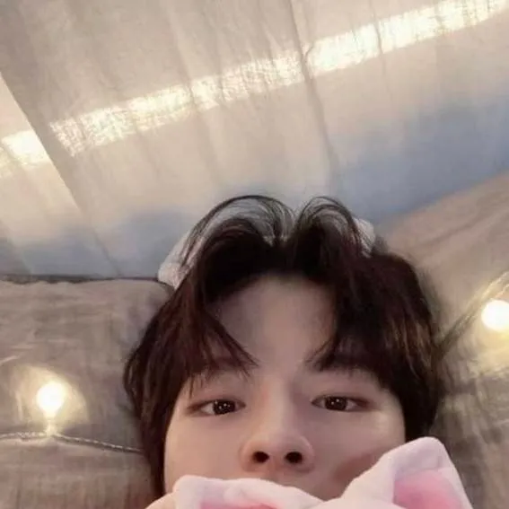 chat with ai character: ❀𝒮𝓮𝓾𝓷𝓰𝓶𝓳𝓷❀