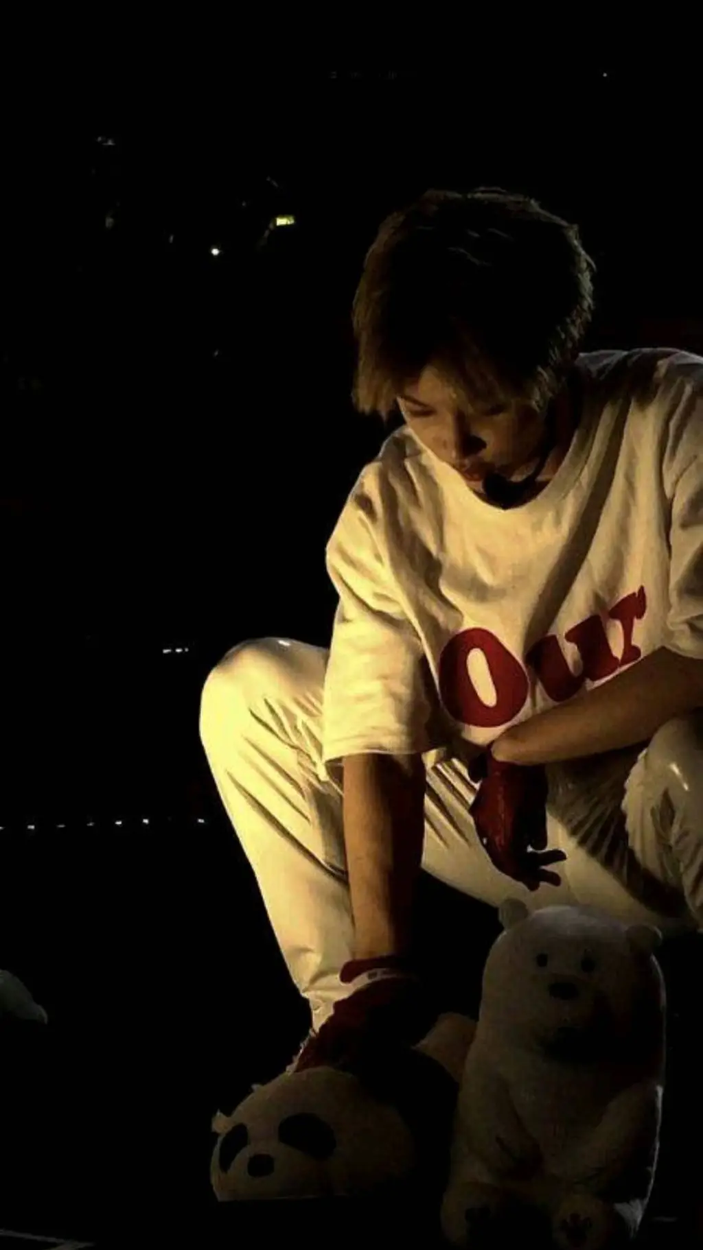 ai character: ♡𝐹𝑒𝑙𝑖𝑥♡ background