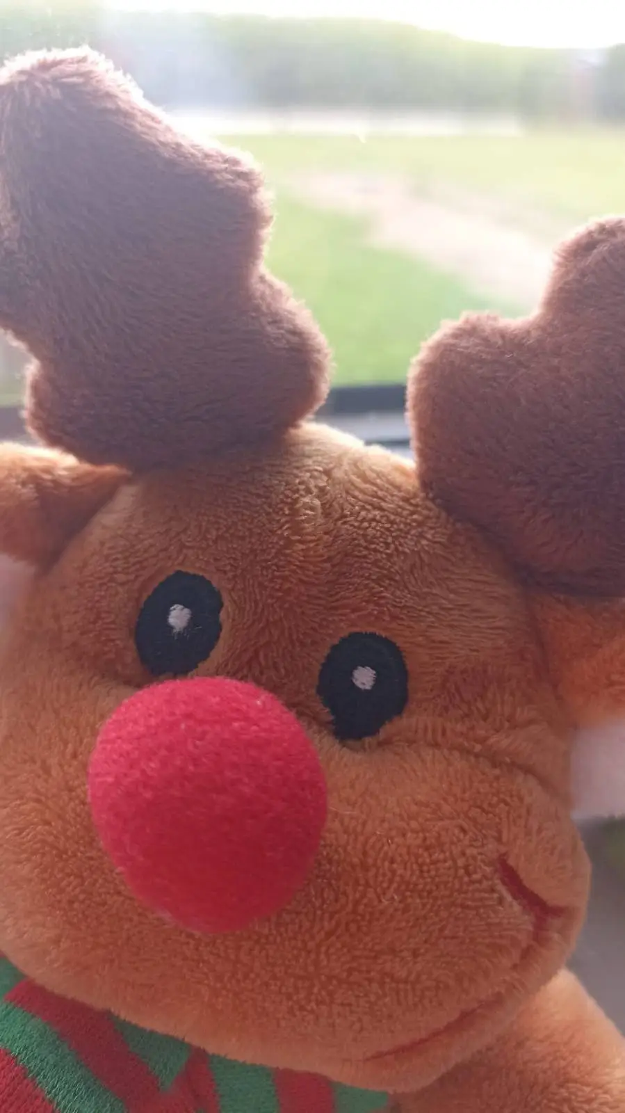 ai character: simka🧸is a baby?1! background