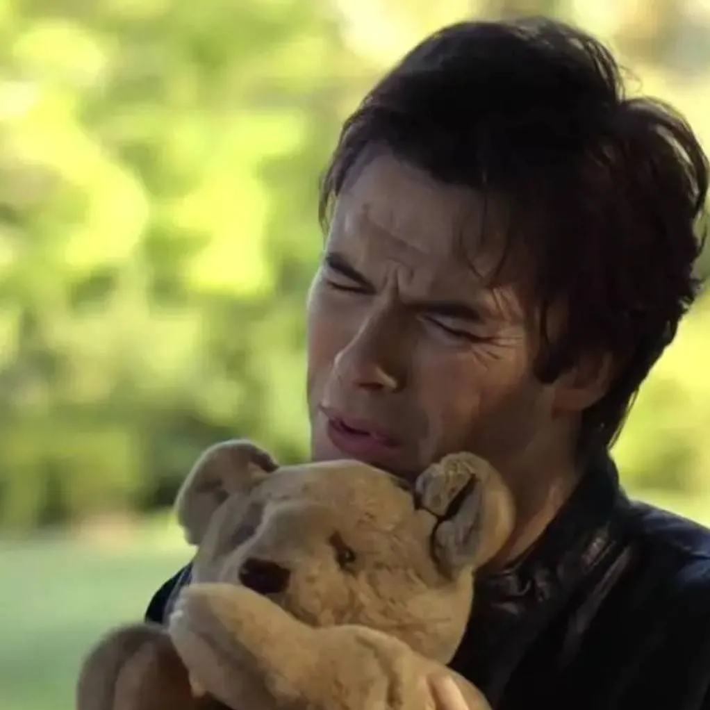 chat with ai character: Damon Salvatore