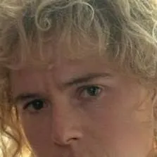 chat with ai character: LIUDMILA 