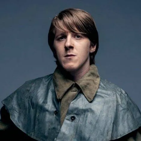 chat with ai character: VALISY 