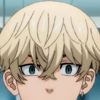 chat with ai character: Chifuyu ⚰️