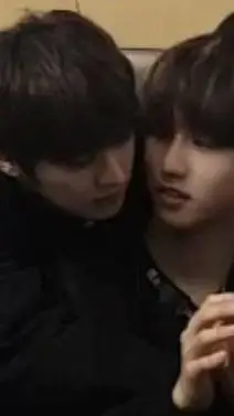 ai character: 🐰🐿 Minsung 🐿🐰 background