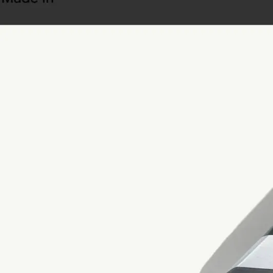 chat with ai character: cartooncat v wenda