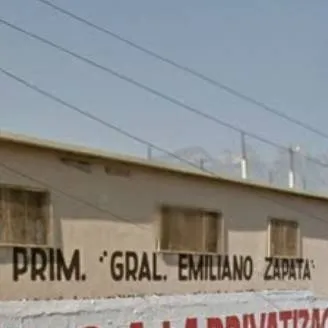 chat with ai character: escuela primaria 