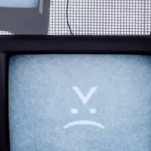 chat with ai character: TV Man científico