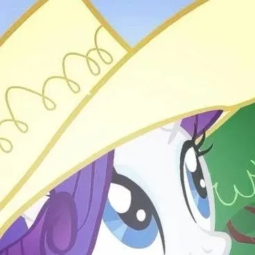 chat with ai character: Rarity 