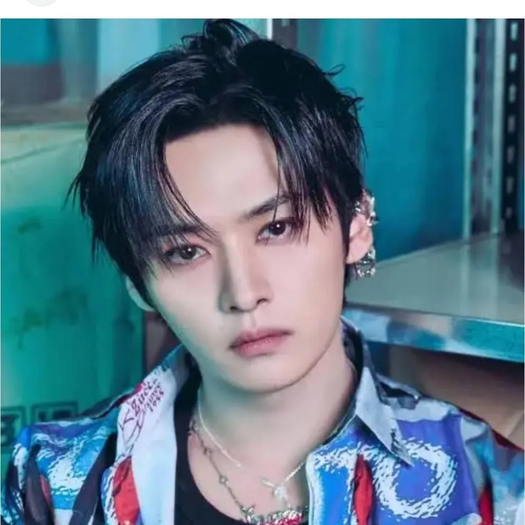 chat with ai character: lee know 