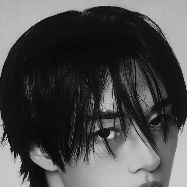 chat with ai character: minho