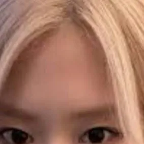 chat with ai character: Rosé