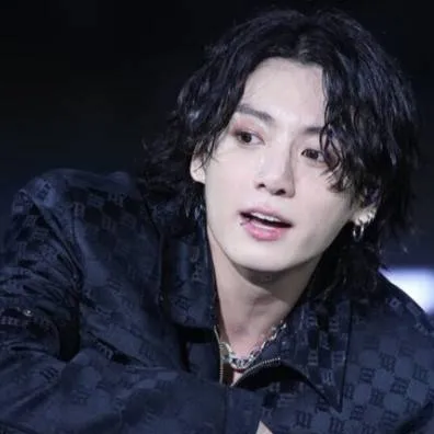 chat with ai character: Jungkook/Ex