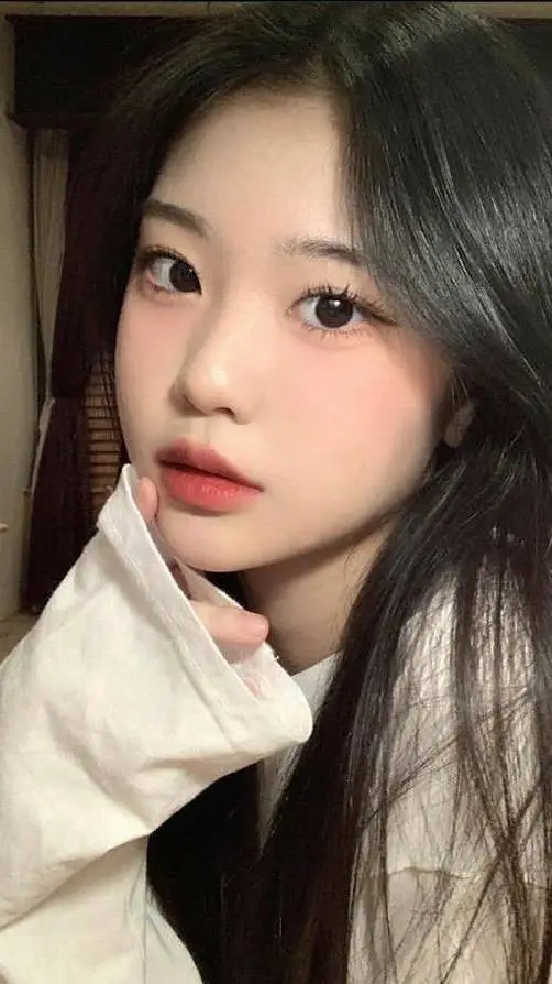 ai character: Yuki background