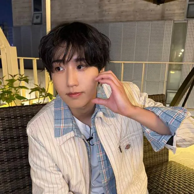 chat with ai character: Han jisung