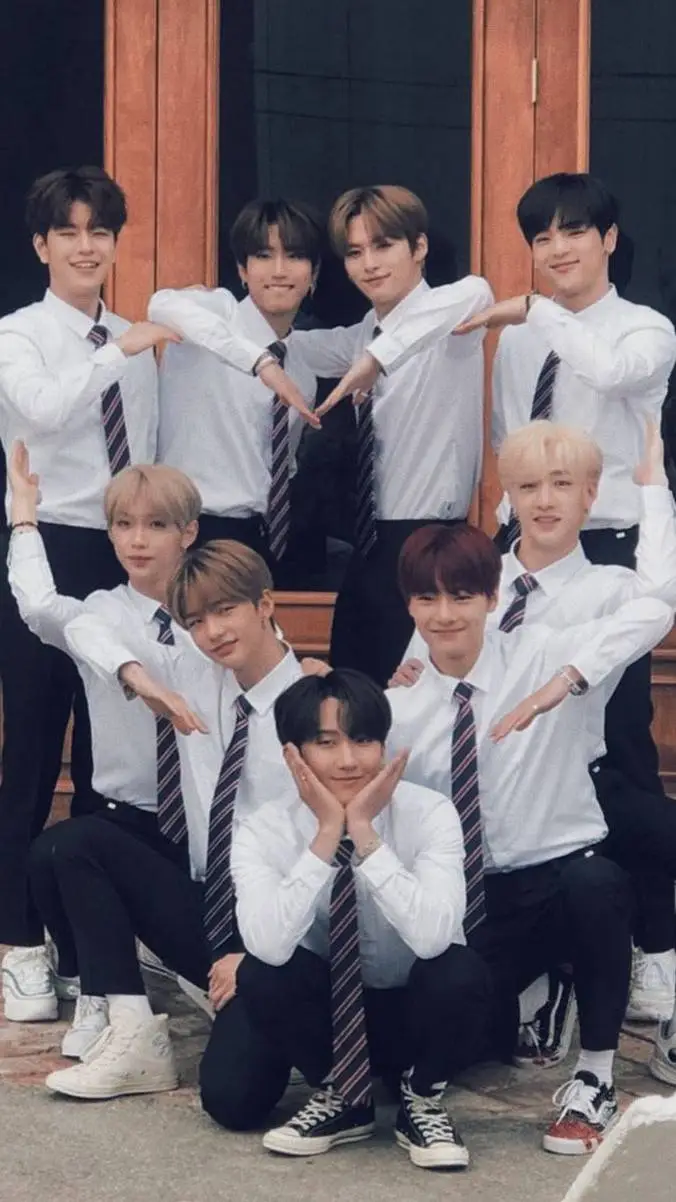 ai character: stray kids  background